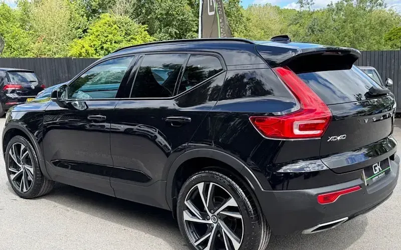 Used Volvo XC40 R-Design Pro 190 HP (139 kW) 2019 Black SUV