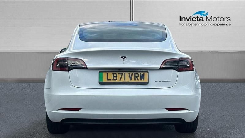Used Tesla Model 3 Long Range AWD 366 kW (498 HP) 2021 White Sedan