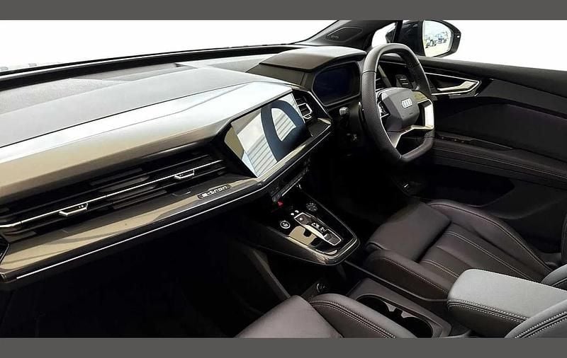 New Audi Q4 e-tron Black Edition 206 kW (281 HP) 2026 Silver SUV