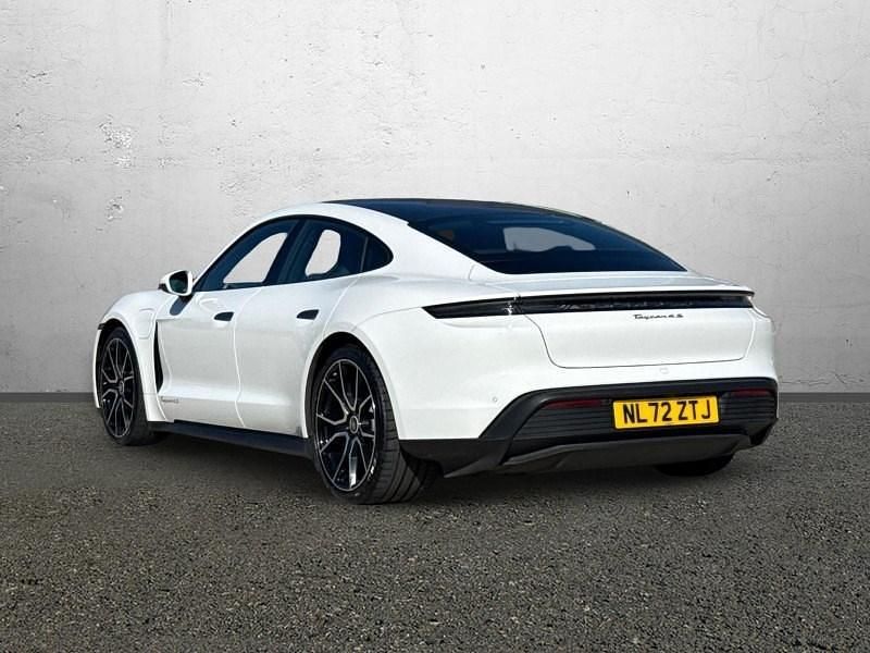 Used Porsche Taycan Performance Package 419 kW (571 HP) 2022 White Sedan