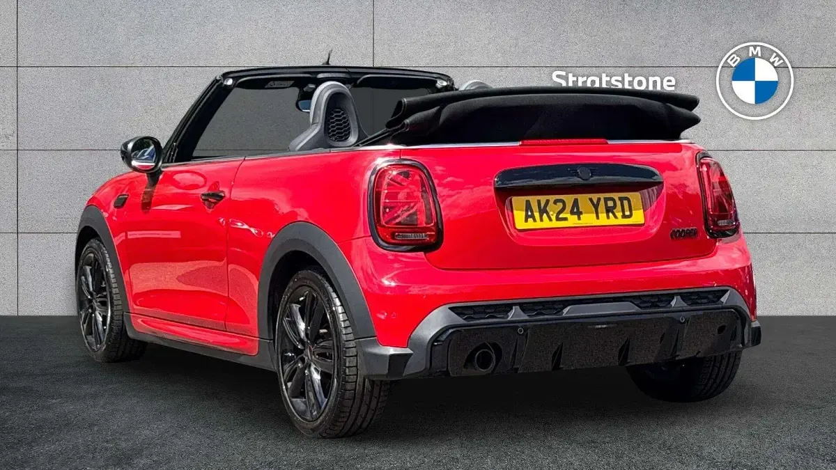Used Mini Cooper Sport 134 HP (98 kW) 2024 Red Hatchback