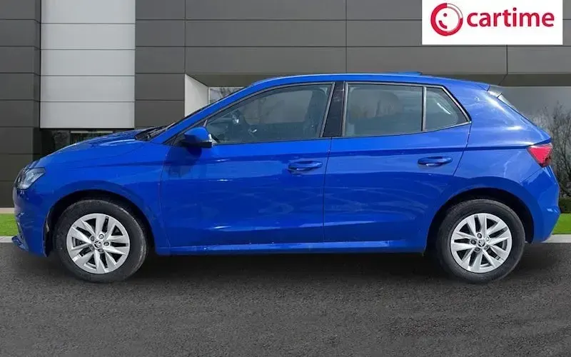 Used Skoda Fabia Comfort 110 HP (80 kW) 2023 Blue Hatchback