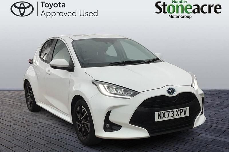 Used Toyota Yaris Hybrid Design 116 HP (85 kW) 2023