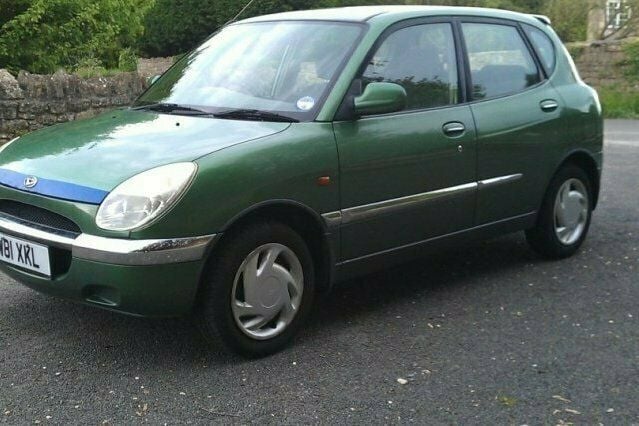 Used Daihatsu Sirion 2000 Hatchback