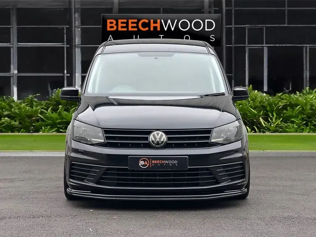 Used VW Caddy Maxi Startline 102 HP (75 kW) 2019 Black MPV
