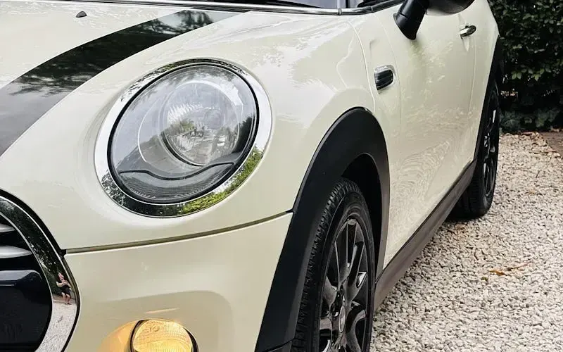 Used Mini Cooper Hatch 136 HP (100 kW) 2014 White Hatchback