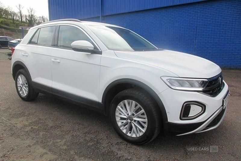 Used VW T-Roc Life 150 HP (110 kW) 2023 White SUV