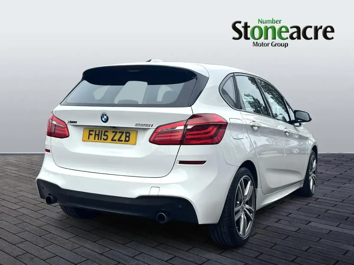 Used BMW 225 M Sport 2015 White Hatchback