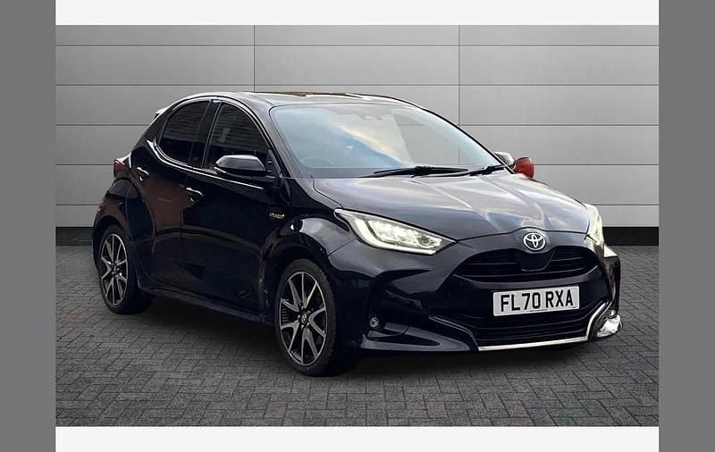 Black Used 2020 Toyota Yaris Hybrid Hatchback | £15,295 (A bit pricey) - Image 1/3