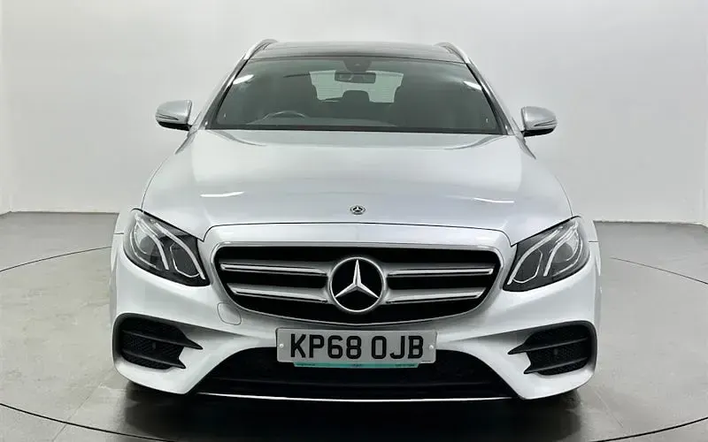 Used Mercedes E220 AMG Line Premium 194 HP (142 kW) 2018 Silver Estate