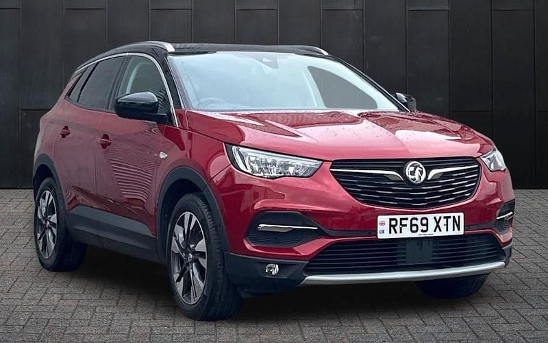 Used Vauxhall Grandland X SRi 131 HP (96 kW) 2020 Red SUV