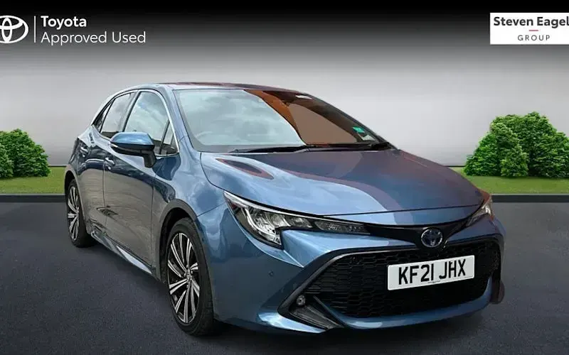 Used Toyota Corolla Design 122 HP (89 kW) 2021 Hatchback