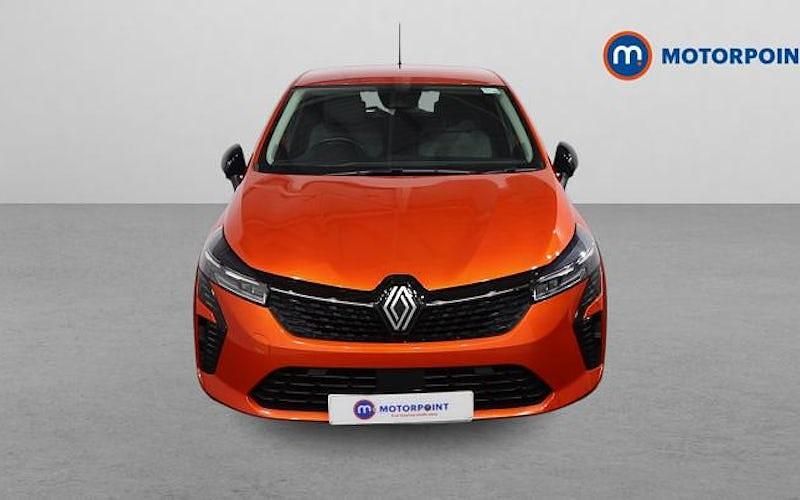Używany Renault Clio V Evolution 143 KM (105 kW) 2024 Pomarańczowy Hatchback