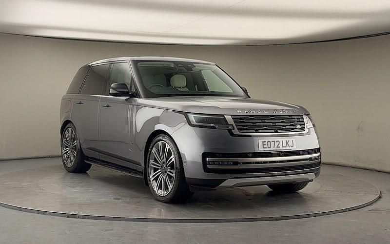 Used Land Rover Range Rover SE 349 HP (256 kW) 2025 SUV