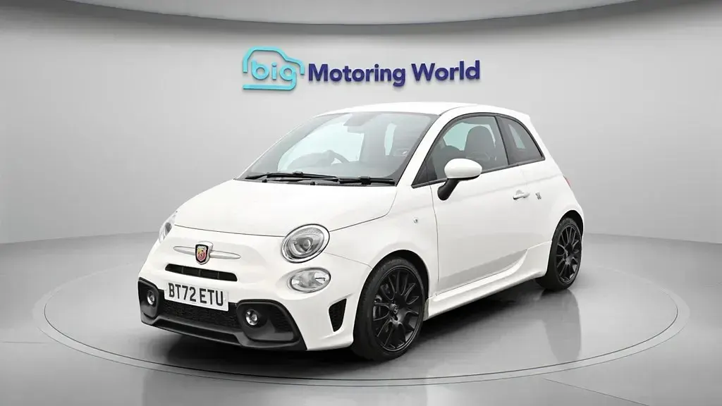 Usado Abarth 595 Pista 165 HP (121 kW) 2022 Branco Citadino