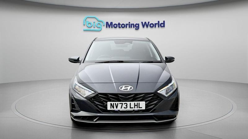 Used Hyundai i20 Premium 99 HP (72 kW) 2023 Hatchback