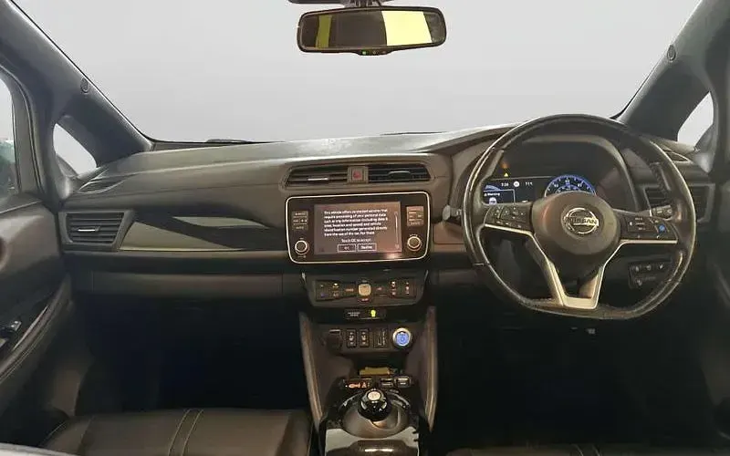 Used Nissan Leaf N-Connecta 110 kW (150 HP) 2021 Grey Hatchback
