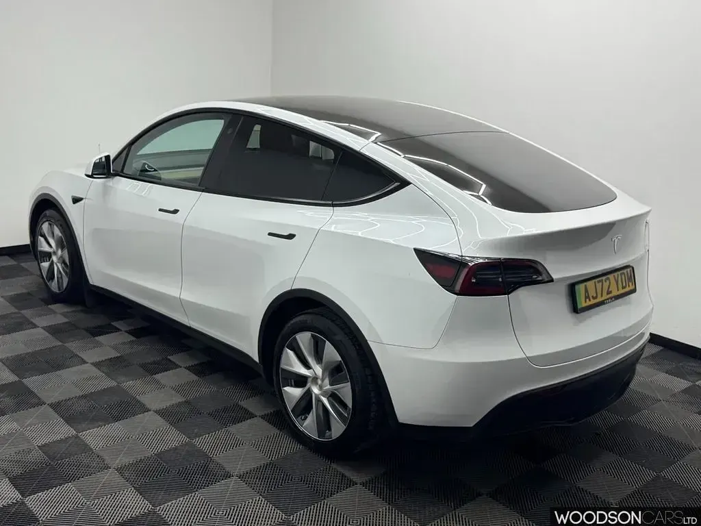 Used Tesla Model Y RWD 219 kW (299 HP) 2022 White SUV