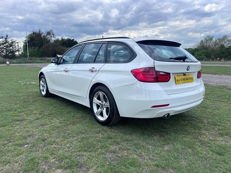 Used BMW 318 Impressive 2015 White Estate