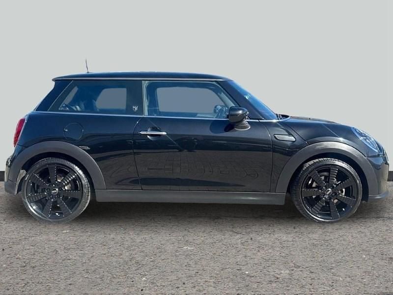 Used Mini Cooper Exclusive 134 HP (98 kW) 2023 Black Hatchback