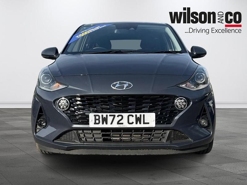 Used Hyundai i10 Premium 67 HP (49 kW) 2023 Grey Hatchback