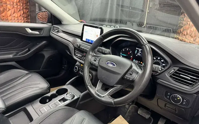 Used Ford Focus Vignale 150 HP (110 kW) 2019 Grey Hatchback