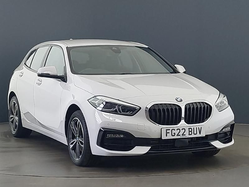 Used BMW 116 Sport Line 116 HP (85 kW) 2022 White Hatchback