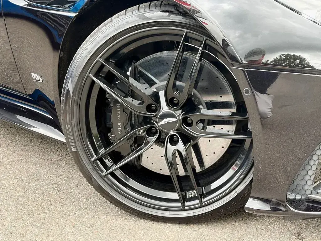 Used Aston Martin DBS 715 HP (525 kW) 2019 Black Coupe
