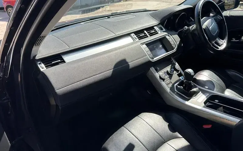 Used Land Rover Range Rover evoque SE 150 HP (110 kW) 2016 Blue SUV