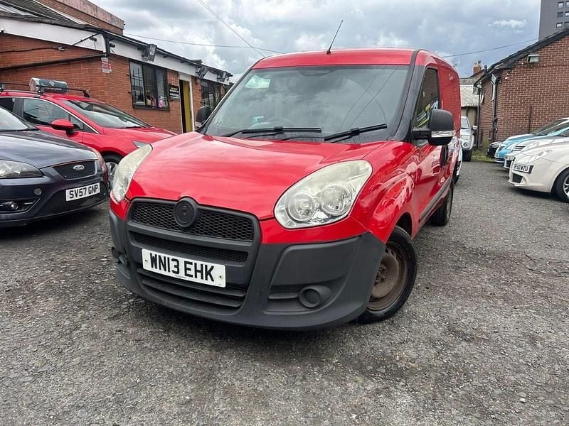 Red Used 2013 Fiat Doblò MPV | £2,495 (Super price) - Image 1/4