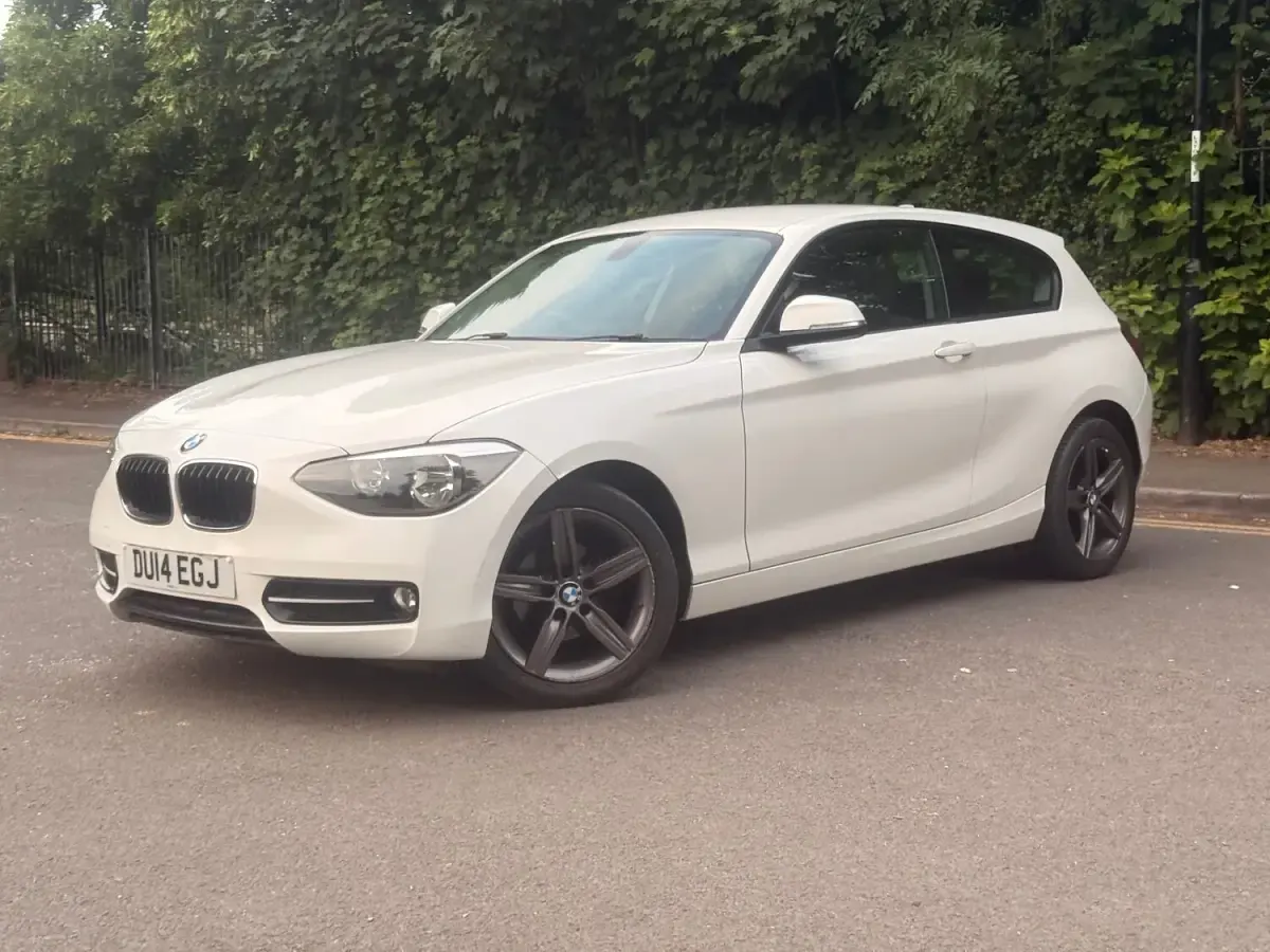 Used BMW 116 Sport Line 2014 White Hatchback