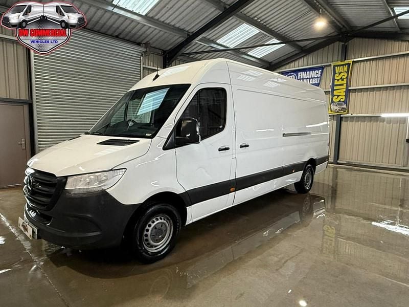Used Mercedes Sprinter Progressive 150 HP (110 kW) 2022 White Van
