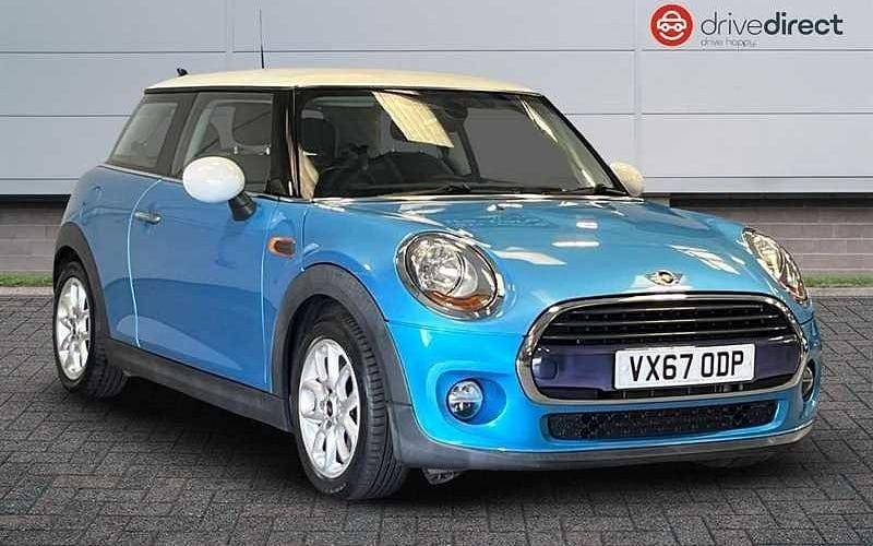 Blue Used 2017 Mini Cooper Hatch Hatchback | £9,700 (Fair price) - Image 1/4