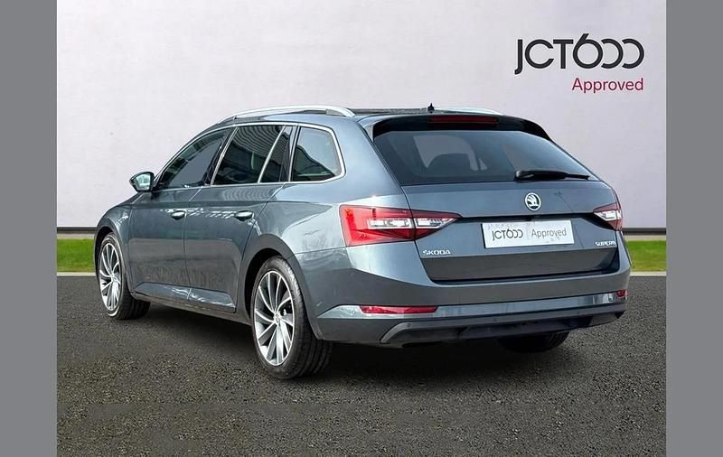 Used Skoda Superb 147 HP (108 kW) 2019 Grey Estate