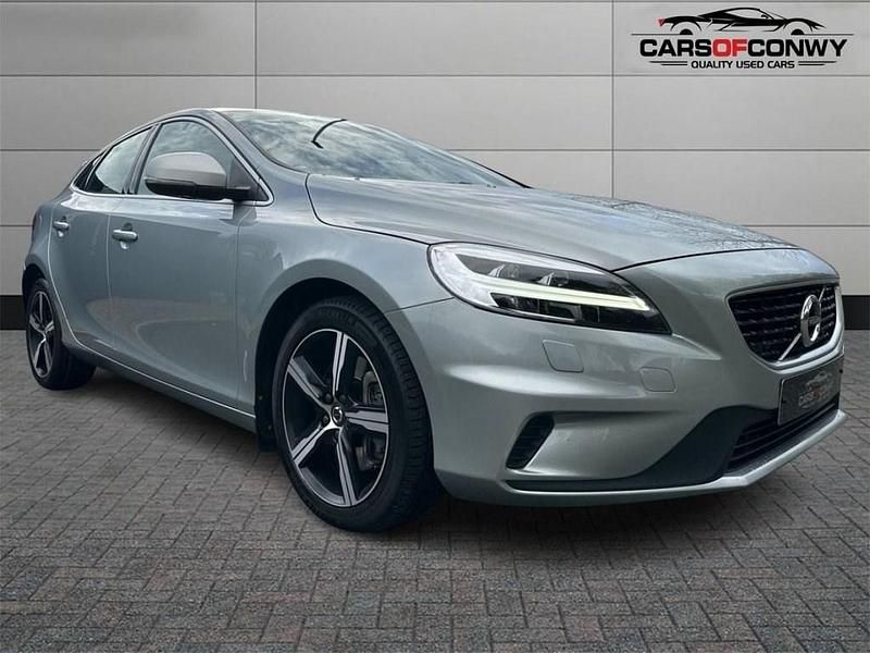 Silver Used 2017 Volvo V40 R-Design Hatchback | £10,995 (Fair price) - Image 1/4