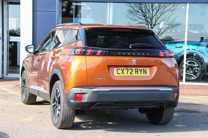 Used Peugeot 2008 Allure+ 100 HP (73 kW) 2022 Orange SUV