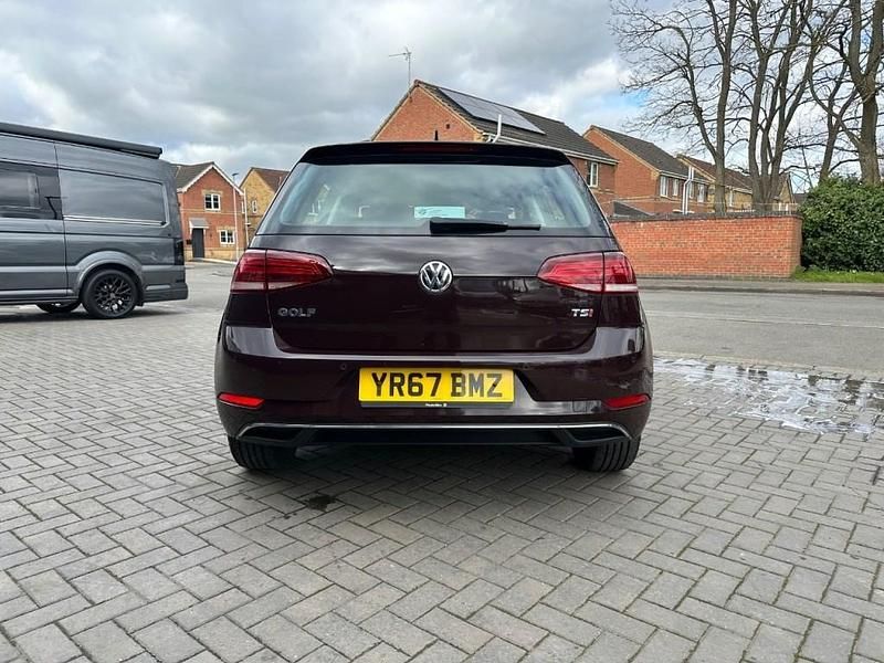 Used VW Golf VII SE 125 HP (91 kW) 2017 Black Hatchback