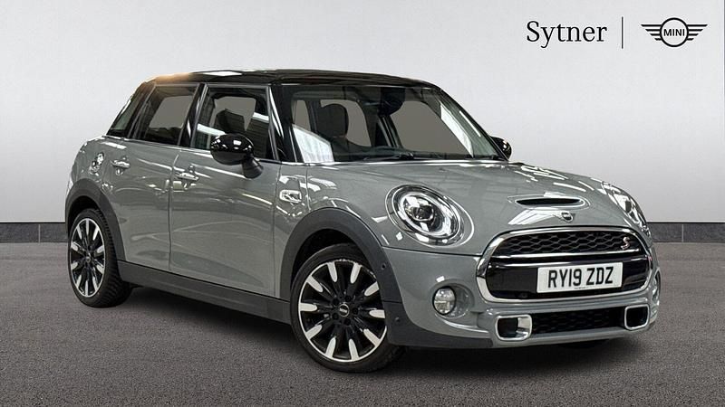 Used Mini Cooper S Exclusive 189 HP (139 kW) 2019 Grey Hatchback