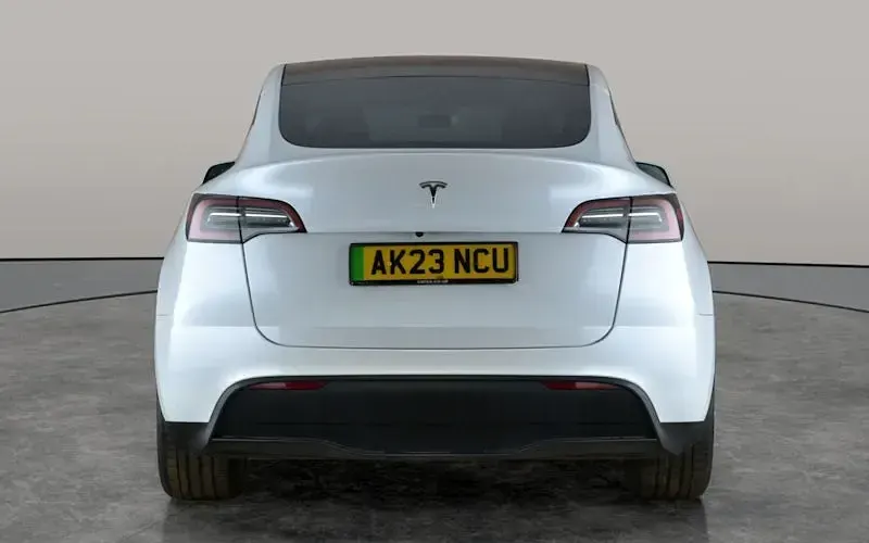 Used Tesla Model Y RWD 254 kW (346 HP) 2023 White SUV