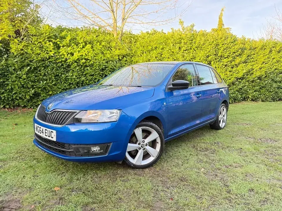 Used Skoda Rapid Sport 105 HP (77 kW) 2014 Blue Hatchback