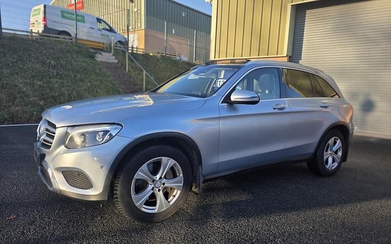 Used Mercedes GLC220 Premium 170 HP (125 kW) 2019 Estate