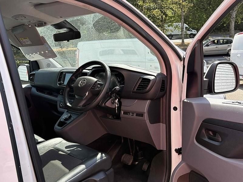 Used Vauxhall Vivaro Sportive 2021 White MPV