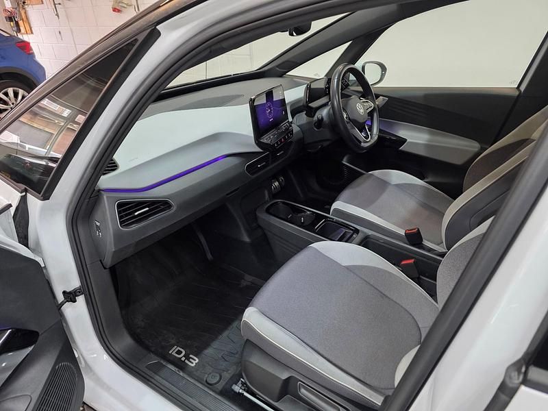 Used VW ID.3 Pro Performance 150 kW (204 HP) 2021 White Hatchback