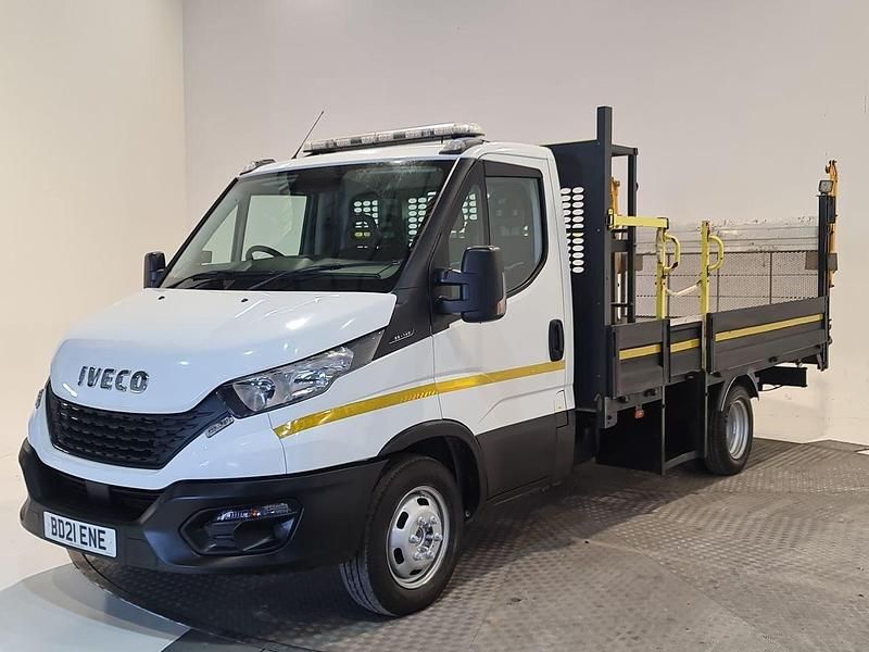 Used Iveco Daily 136 HP (100 kW) 2021 White