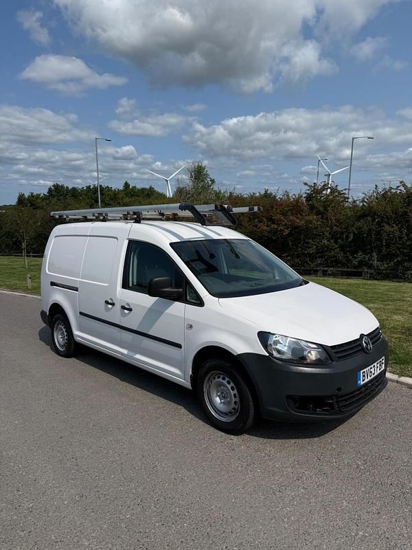White Used 2013 VW Caddy Maxi Startline MPV | £5,990 (Good price) - Image 1/4