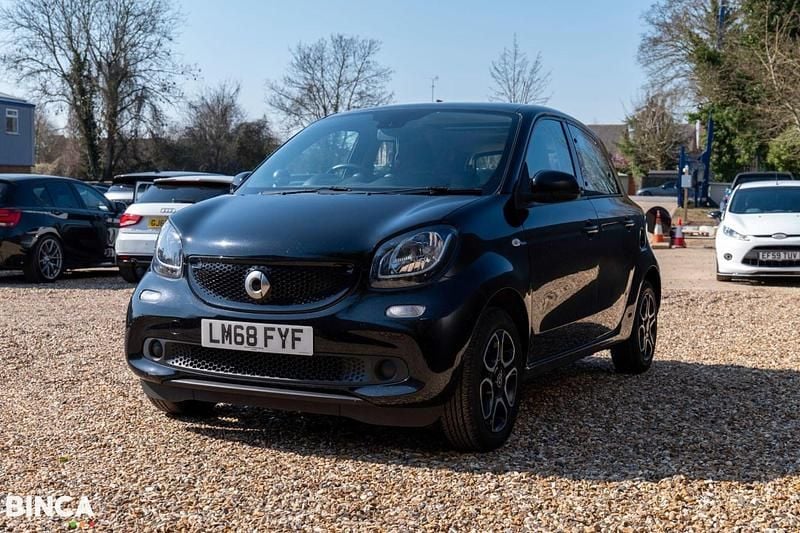 Used Smart ForFour Premium 90 HP (66 kW) 2018 Black Hatchback