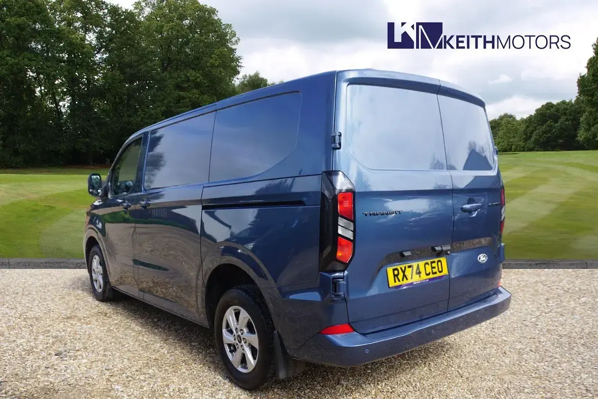Used Ford Transit Custom Limited 136 HP (100 kW) 2024 Blue Van