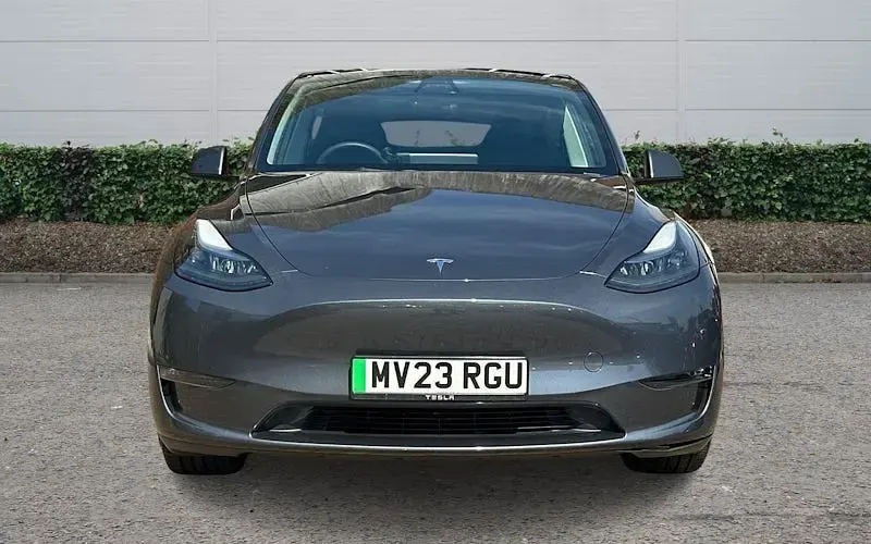 Used Tesla Model Y Long Range AWD 286 kW (389 HP) 2025 SUV