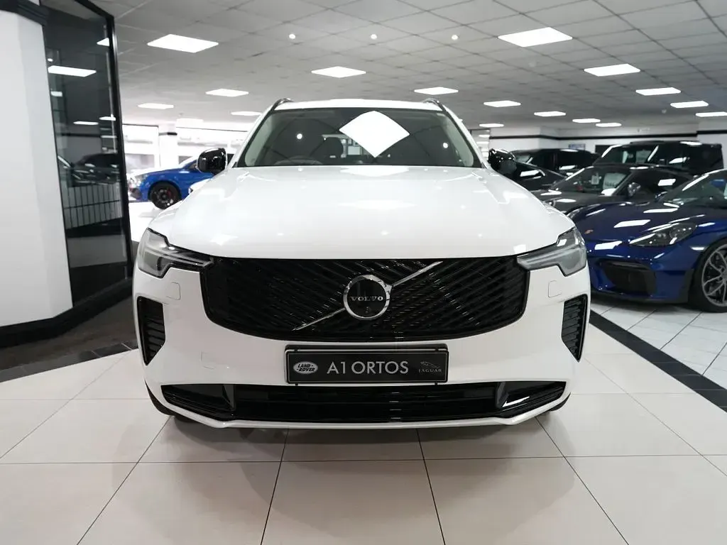 Used Volvo XC90 Ultra 250 HP (183 kW) 2025 White SUV