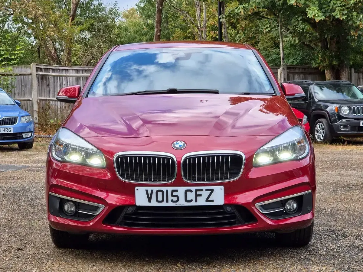 Used BMW 220 Luxury Line 2015 Red Hatchback